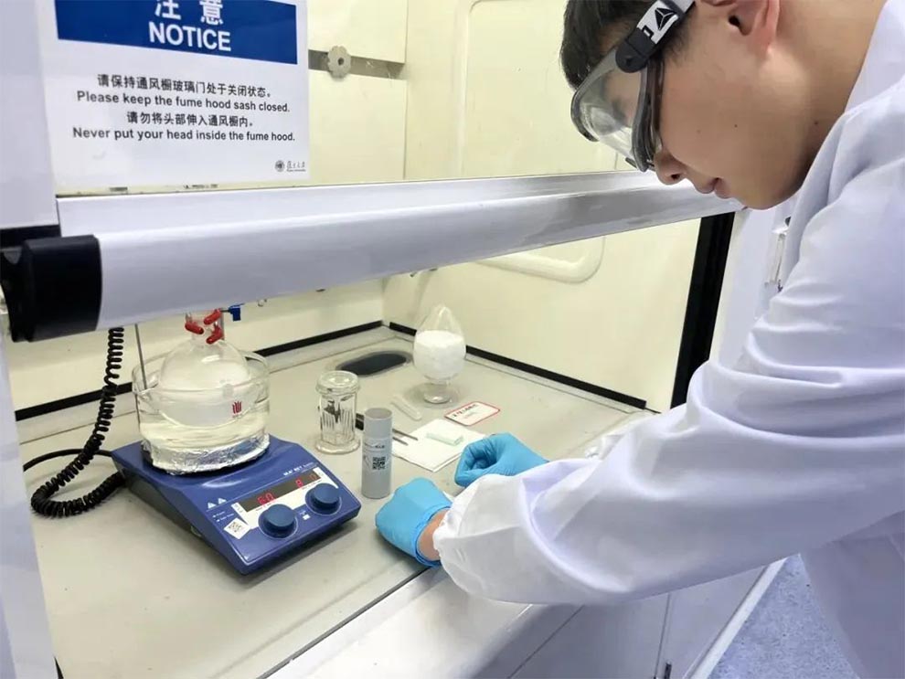 Injection-to-Revive-Batteries-3 MOTOMA | A Single Injection to Revive Batteries: Fudan University Pioneers Revolutionary Battery Repair Technology